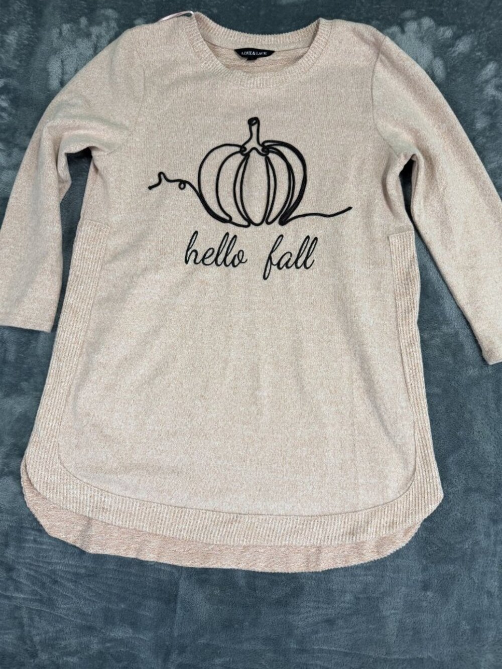 Love & Lace Womens Hello Fall Multicolor Longline Pumpkin Graphic Sweater S